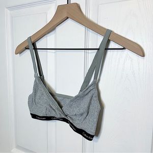 ✧･ﾟcalvin klein gray bralette